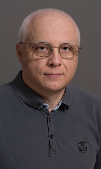 Dr. Csüllög Gábor
